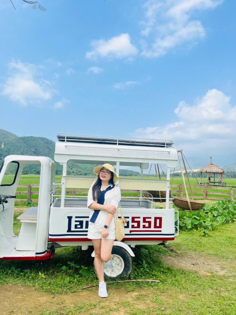 Tour Đồng Cừu Vĩnh Hy 1 ngày 3 Cảnh siêu đẹp tại Đồng Cừu Vĩnh Hy